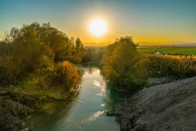日落时分，Kavuncu, Gunyuzu, Eskisehir, Turkey。