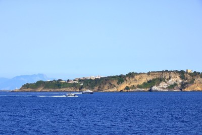 普罗西达岛的海上全景