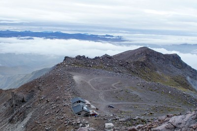 卡扬贝火山上的避难所