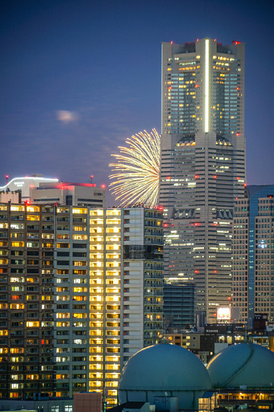 港人未来镇景和烟花