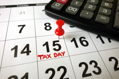 美国应税日期标注在日历上- 2020年4月15日