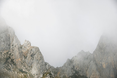 庇里牛斯山