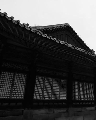 韩国传统宫殿长庚宫，传统建筑，单色摄影