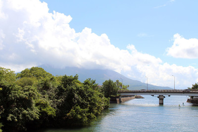 俯瞰鹿儿岛樱岛的大桥