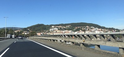庞特韦德拉湾公路大桥
