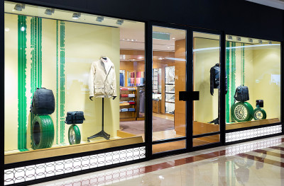 时尚服装店面