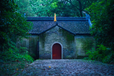 南京灵谷寺日出