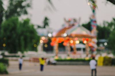 模糊的灯光神龛，抽象