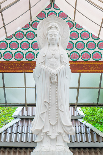 观音雕像