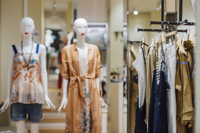 马德里的一家妇女服装店