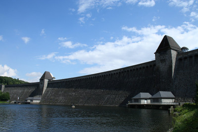 大坝