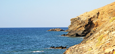 在克里特岛海岸