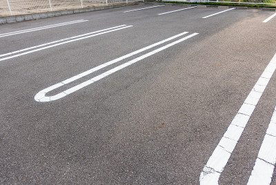 在日本拍摄的停车场