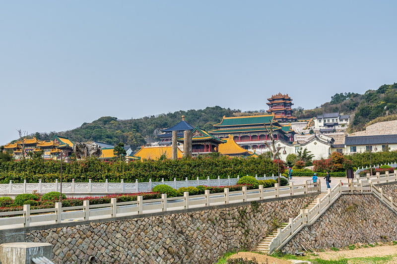 舟山群岛普陀山中国传统七彩寺庙，中国观音菩萨宝地