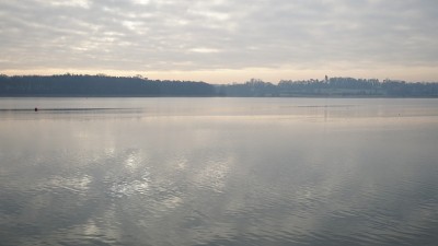 灰日水库。