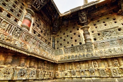 华丽的Chennakeshava寺庙-霍萨拉建筑的最好