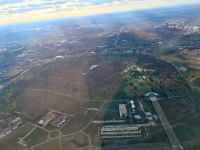美国城市航空/阿灵顿国家公墓，肯尼迪陵墓