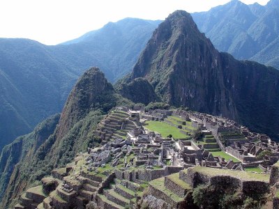马丘比丘，安第斯山脉和天空风景白天在秘鲁库斯科。南美