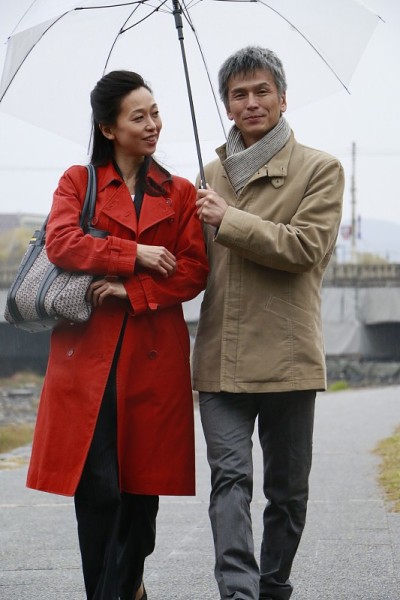 雨中的情侣