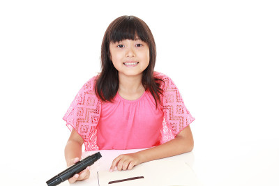 微笑的女孩学习