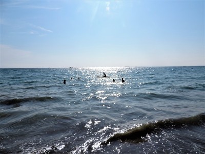 海景在阳光下