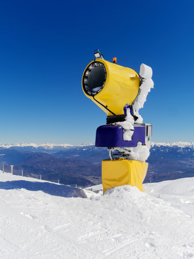 造雪炮或机枪