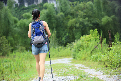 女人的徒步旅行者