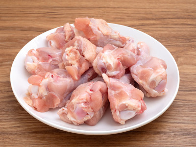 生鸡翅