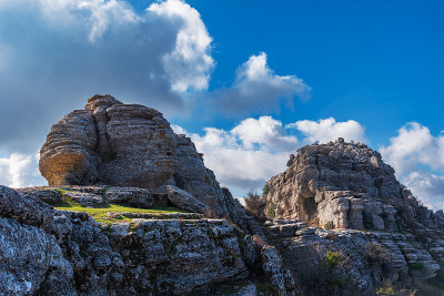 自然区域El Torcal de Antequera，由天气塑造的喀斯特石景观。