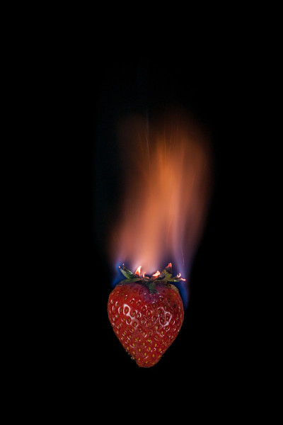 草莓着火了