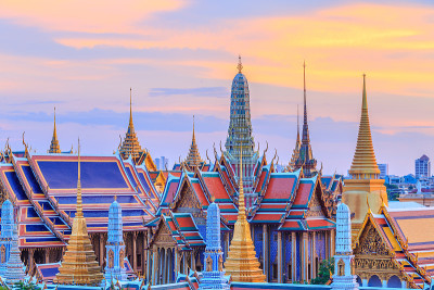 大皇宫和Wat phra keaw在日落曼谷，泰国