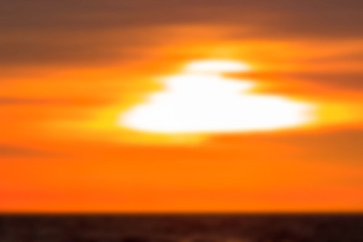 金色的夕阳模糊的影像