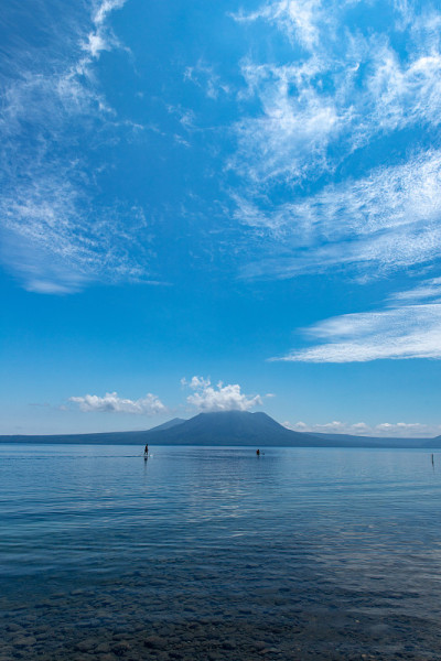北海道的色津湖夏季景观
