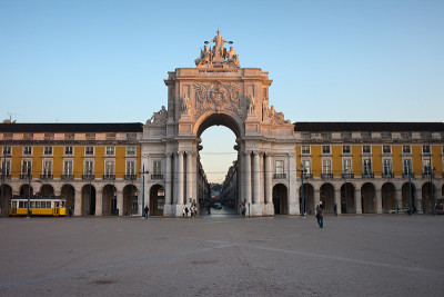 Rua Augusta Arch at Sunrise在里斯本