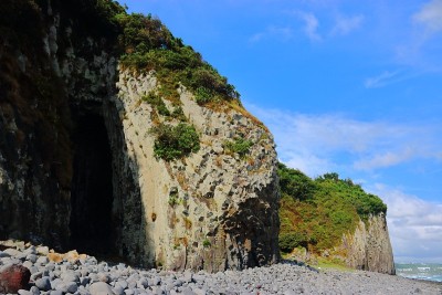 如沙洲状节理、奇岩、峭壁、海岸、