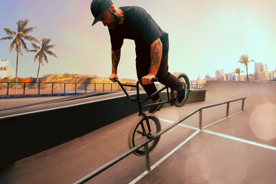 BMX骑手。