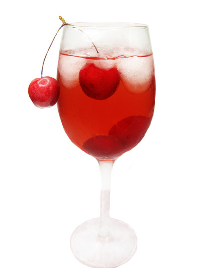 樱桃烈性酒鸡尾酒