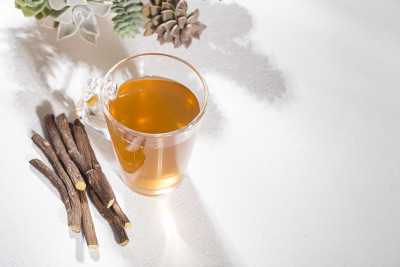 甘草根和茶