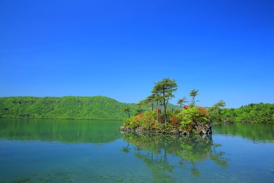 碧绿的和田湖