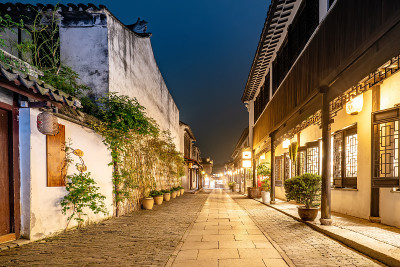 乌镇街夜景