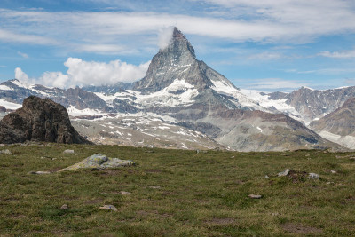 特写马特洪山，泽马特国家公园景色