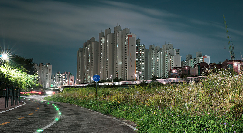 韩国京畿道安阳市的夜景