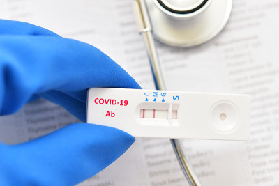 COVID-19 IgM抗体阳性