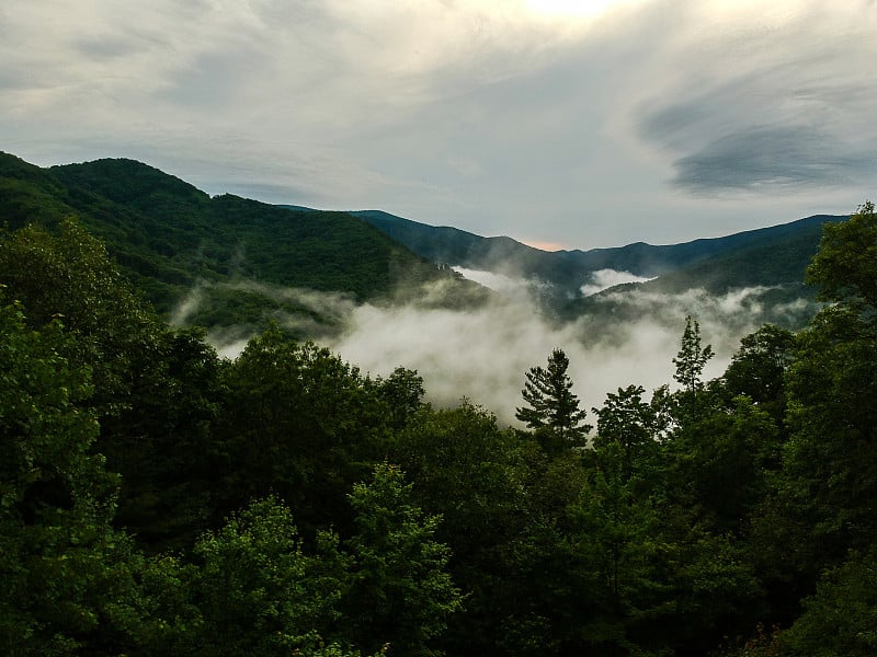 鸟瞰图从Cherohala Skyway