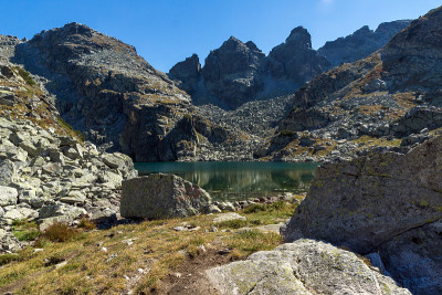 瑞拉山，可怕的湖和库朋斯峰全景