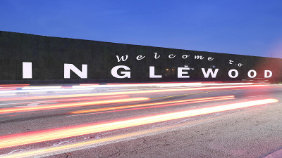 欢迎来到Inglewood California Sign的夜晚