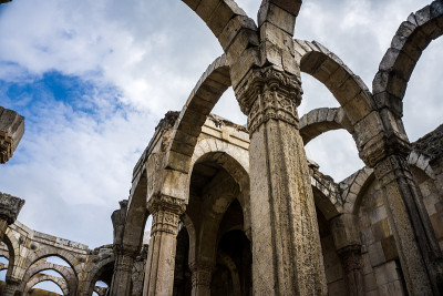 世界遗产kamani masjid也被称为kamani清真寺，Champaner