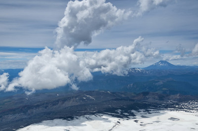 拉尼恩火山