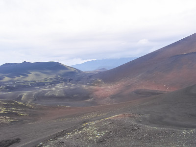 堪察加的风景，山脉和火山。