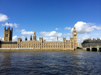英国伦敦的大本钟和国会大厦。